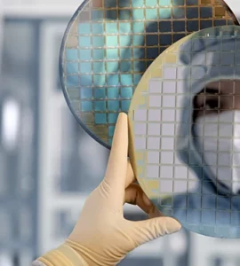 Spiegelung in einem Wafer | © Fraunhofer IZM