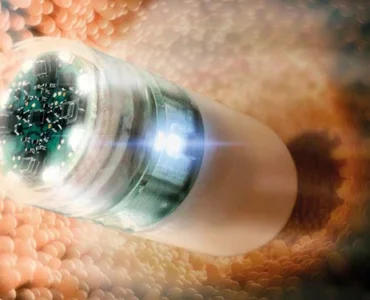 Miniaturisierte, modulare und verkapselte Kamera zur Endoskopie, ausgerüstet mit integrierter Bilderfassung und Speicherung, entwickelt im Projekt EndoTrace | © Fraunhofer IZM I Volker Mai